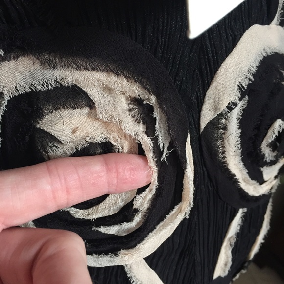 Gorgeous Yoana Baraschi - Two Tone Modern Rose Dress. Size S - Picture 3 of 7